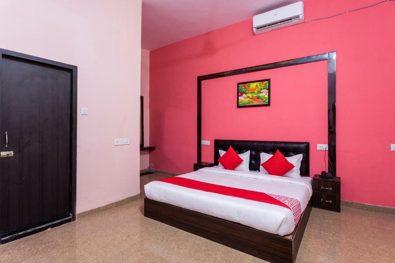 Oyo 35845 U-Turn Hotel Harsola Zewnętrze zdjęcie